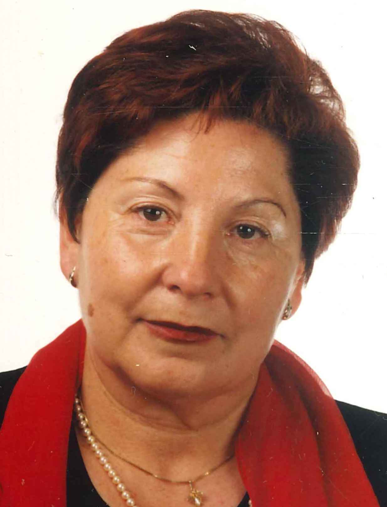 ANA Mª ARTOLA IRAETA