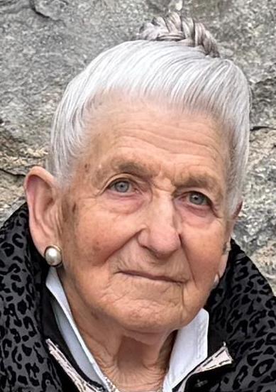 JULITA LASA VICUÑA