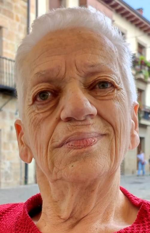 MUJIKA ETXEBERRIA JUANA